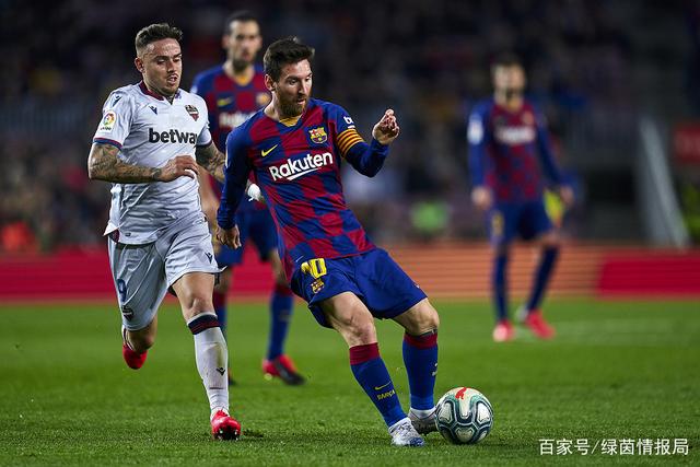 法国队官方媒体恭喜姆巴佩入选FIFPRO年度最佳