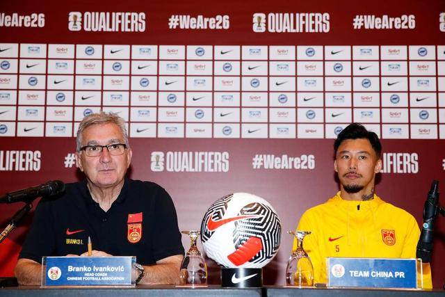 詹姆斯三分10中9砍40分末节17分 湖人战胜篮网